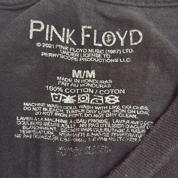 Lot of 4 rock tees- 
Pink Floyd, Guns N Roses & Def Leppard - Picture 5 of 11